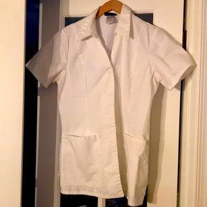 Cherokee buttoned scrubs top/coat short sleeves